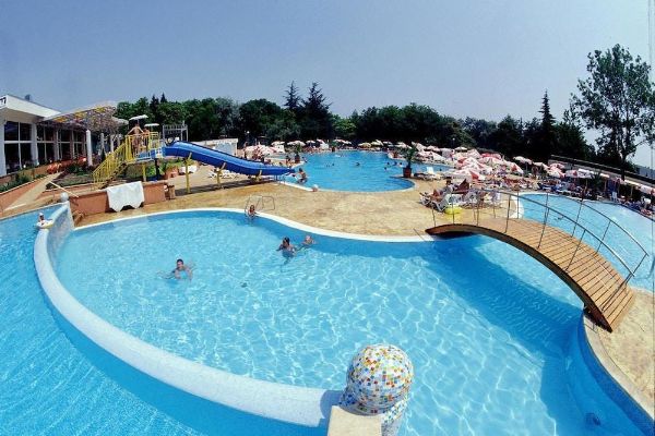 Hotel .Com (Albena)